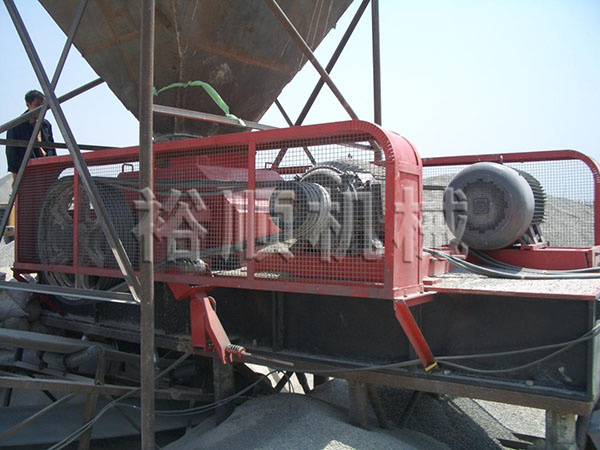 對(duì)輥破碎機(jī)案例